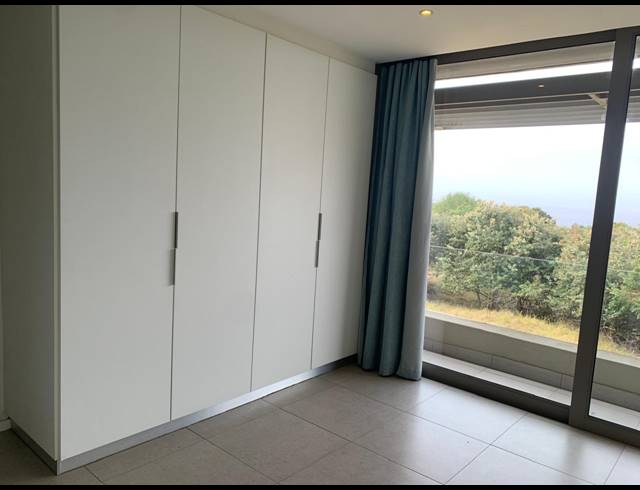2 BEDROOM APARTMENT FOR SALE IN UMHLANGA CENTRAL